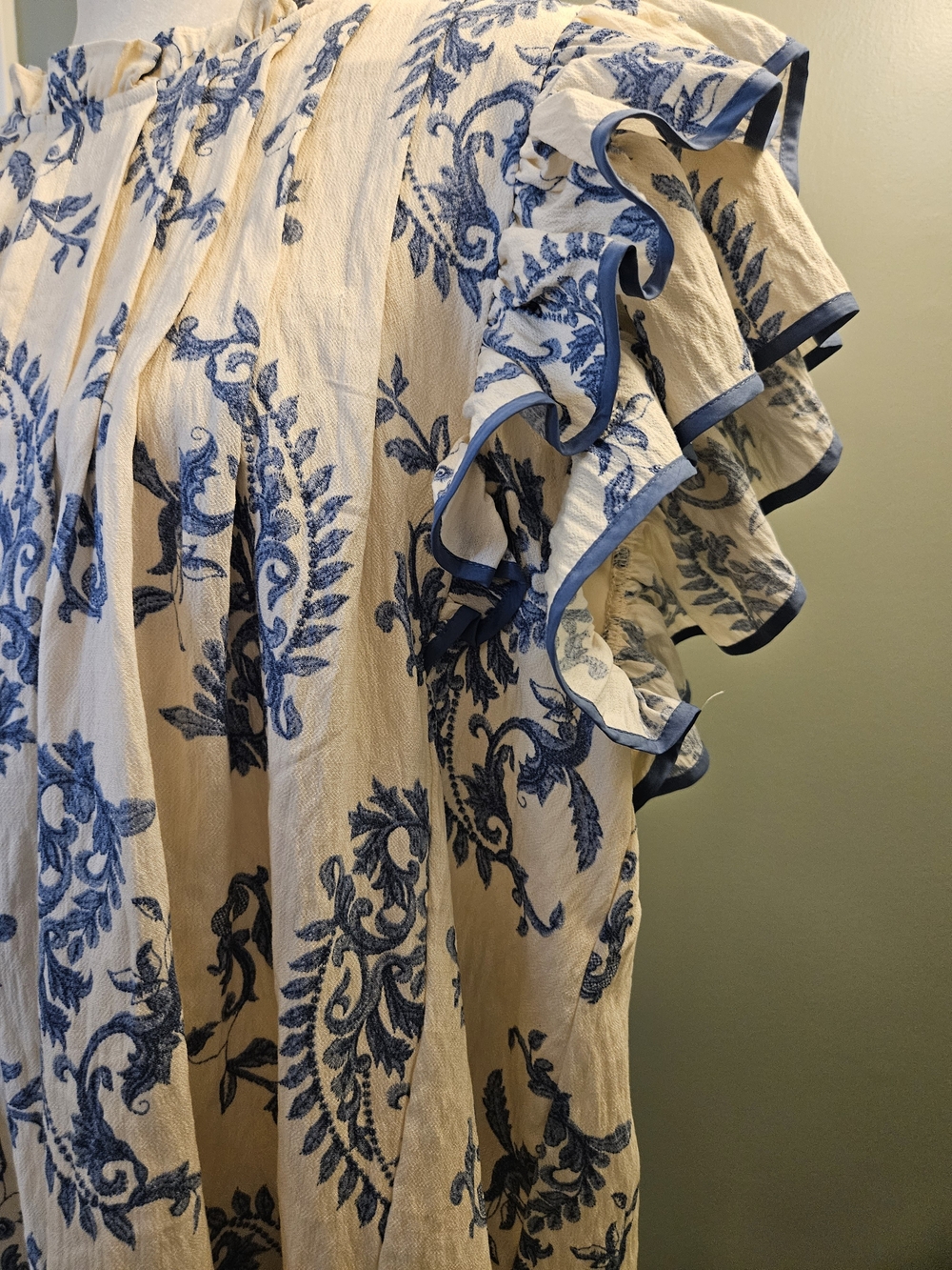 Umgee Blue and Cream Floral Ruffle Accent Dress Women's Size 2XL New - Picture 9 of 11